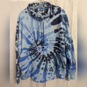 Cowl neck sweatshirt💙🤍